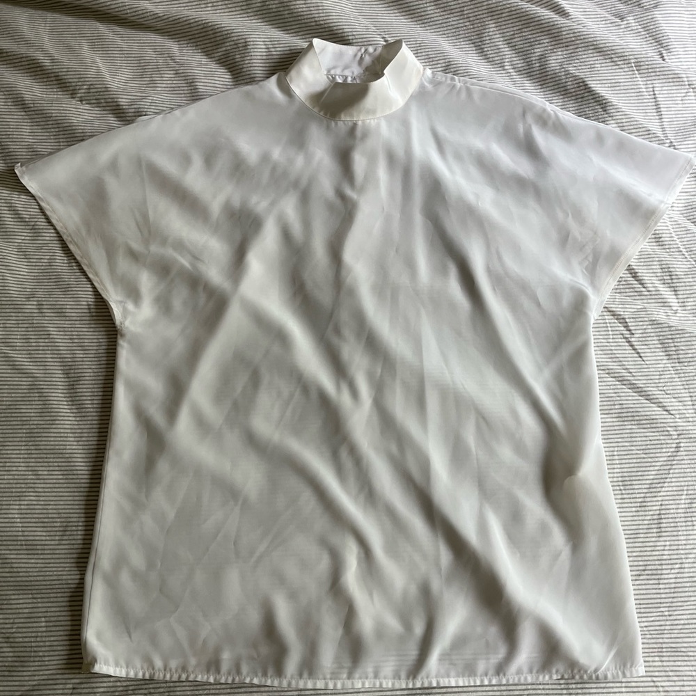 🌟3 for $25🌟 White Satin Mock Neck Blouse